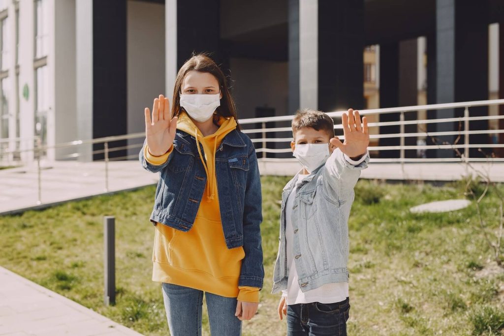 COVID-19 & Ψυχική Υγεία: Επιπτώσεις σε Παιδιά, Εφήβους και Γονείς